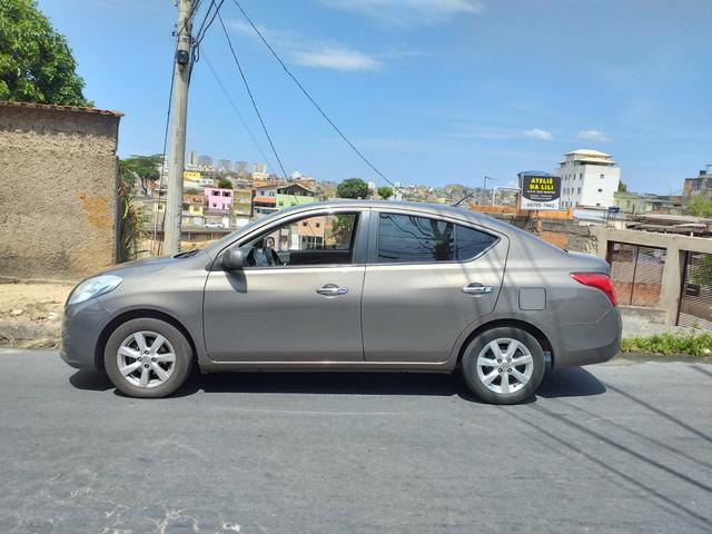 Automóvel - Foto 2