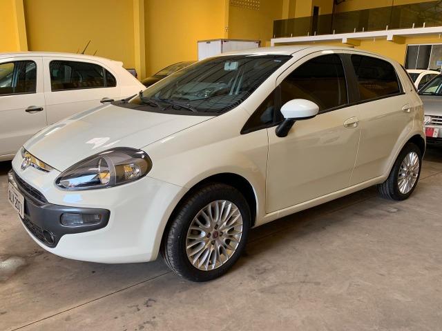 Fiat - Punto Essence SP 1.6 Dualogic