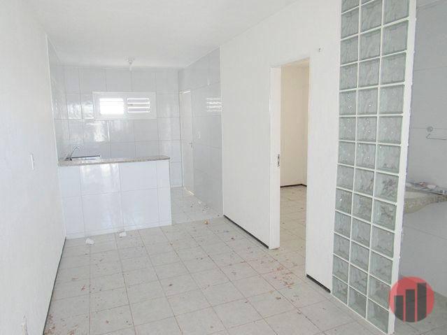 Casa para alugar, 70 m² por R$ 670,00 - Castelão - Fortaleza/CE - Foto 11