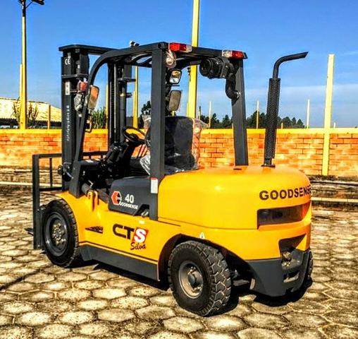 Empilhadeira Diesel Nova 4 Toneladas - Goodsense