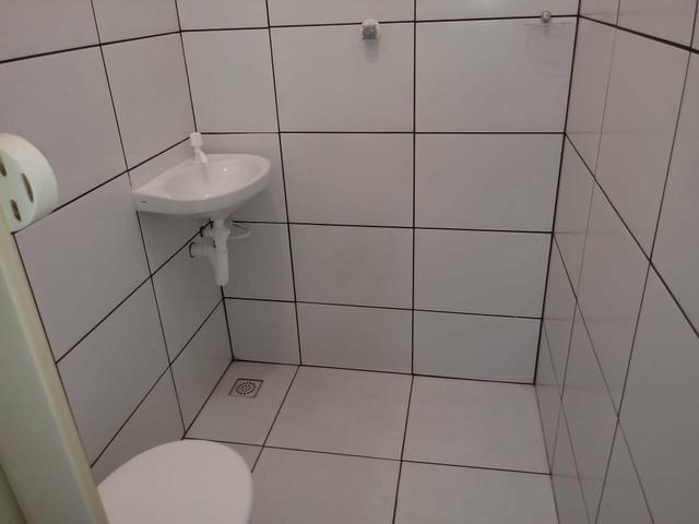 Quitinete com estacionamento - Foto 6