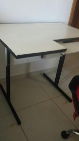 Mesa e cadeira de escritório - Foto 3