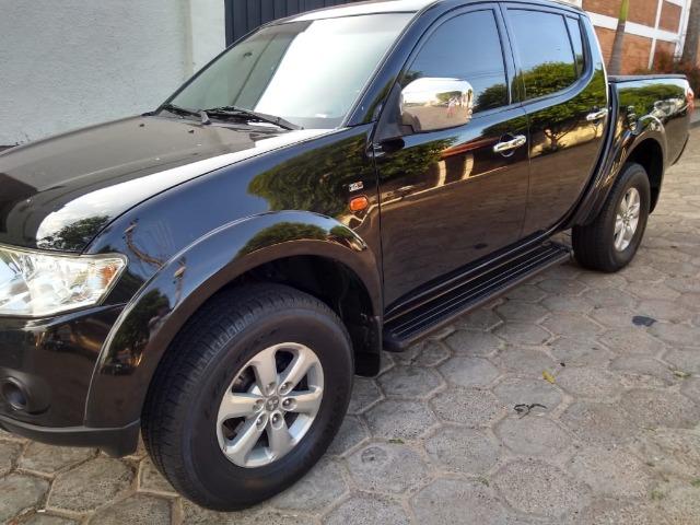 Trinton HPE 3.2 Diesel Top 12/13,Barato!! Pneus semi-novos,manuais e chave reserva - Foto 11