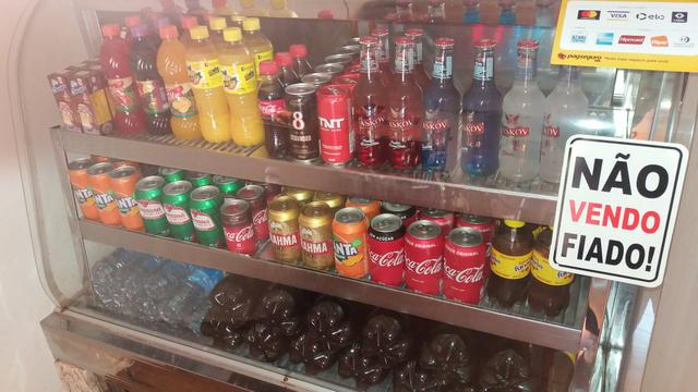Vendo este lindo espositor refrigerado - Foto 6