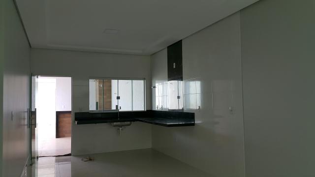 Lançamento! Casa de 3 Suítes, Piscina, Churrasqueira em Cond Fechado - Foto 2