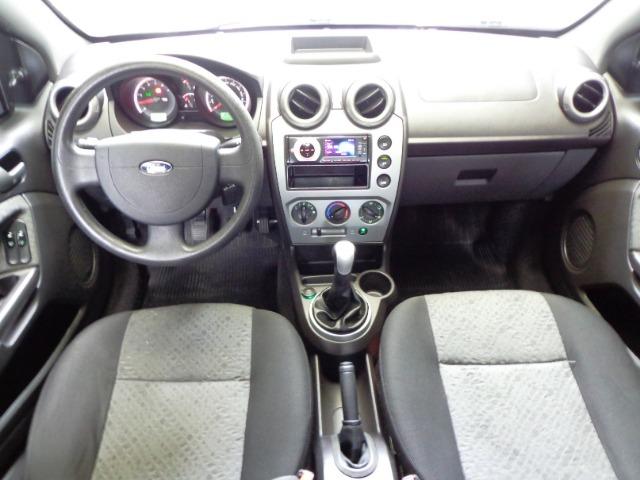 Ford Fiesta Hatch 1.6 8v Flex - Foto 8