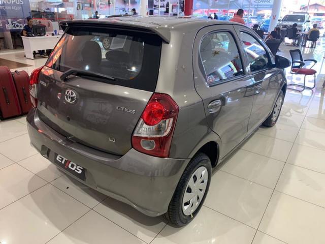 Toyota Etios 1.3 X Automatico 20/20