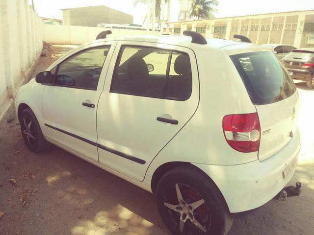 Vendo um Fox , carro de mulher - Foto 3