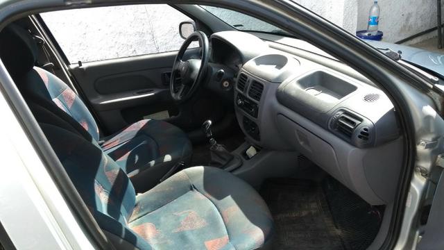 Clio troco por carro mais novo
