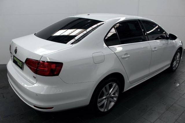 Volkswagen Jetta 2.0 TSI Highline 4P - Foto 5