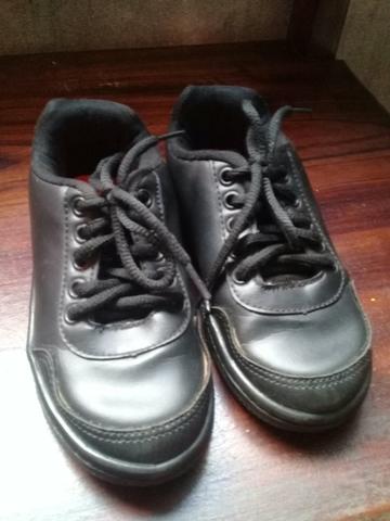 sapatos escolares masculinos
