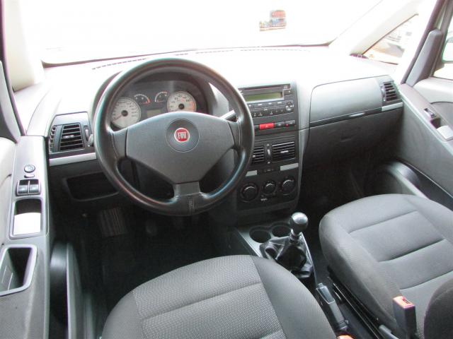 FIAT IDEA 2010/2010 1.8 MPI ELX 8V FLEX 4P MANUAL - Foto 11