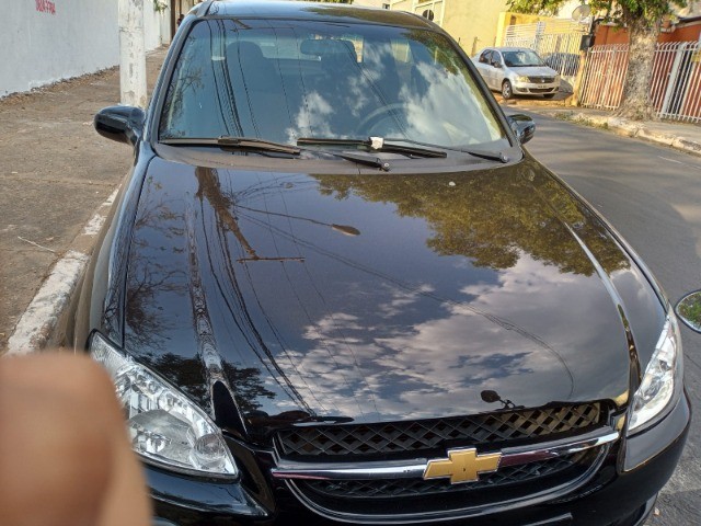 CORSA SEDAN COMPLETO