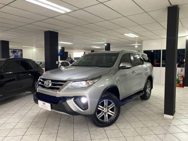 TOYOTA HILUX SW4 SW4 SR