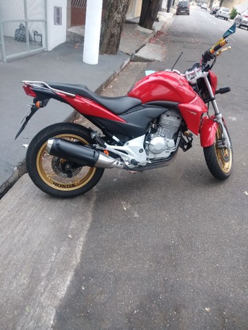 HONDA CB 300R