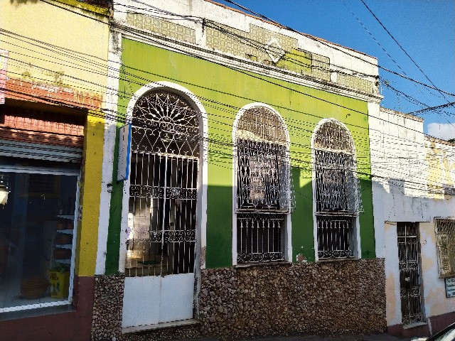 Casa a venda no Centro próx. a Rua Grande