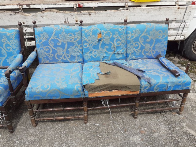 Jogo de sofá antigo anos 70 - Foto 6