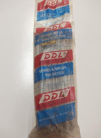 Raios de roda bicicletas DDL 195 mm 2,5 mm novos de estoque muito antigo.