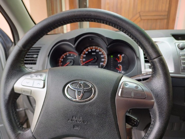 Toyota Hilux SRV 3.0 Diesel Automática  - Foto 7