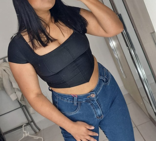 Cropped preto