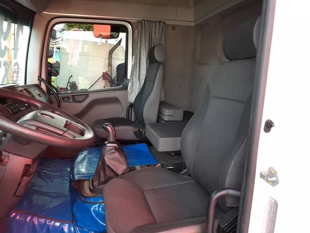 VOLKSWAGEN 25.420 Constellation  2018/2019 - Foto 8