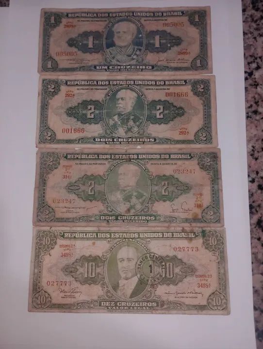 Cédulas antigas do Brasil - 1, 2 e 10 cruzeiros