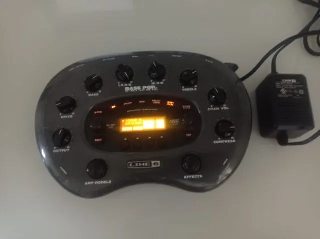 Bass Pod Xt Line 6 Pedaleira para Baixo troco por baixo 4 cordas