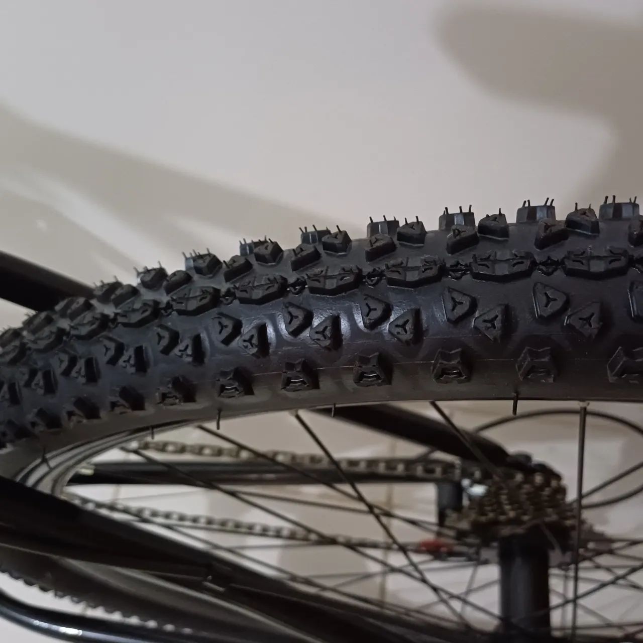 Bicicleta 29 GTS M1 Freio a Disco 24v Walk New Steel + Kit capacete, bomba pneus e mais - Foto 3