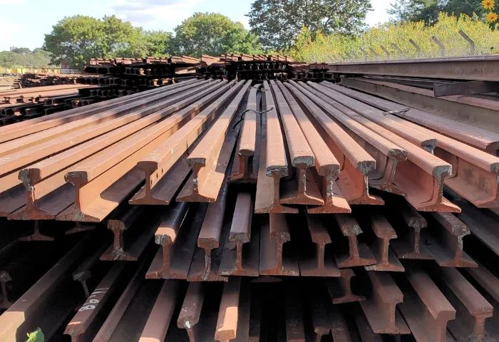 Estoque disponível! Trilhos 32-37-45-57-68 em barras de 6 a 12 metros, garanta agora!