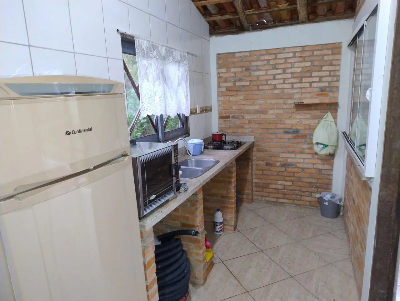 Casas e Camping para temporada na praia do Forte em São Francisco do Sul - Foto 2