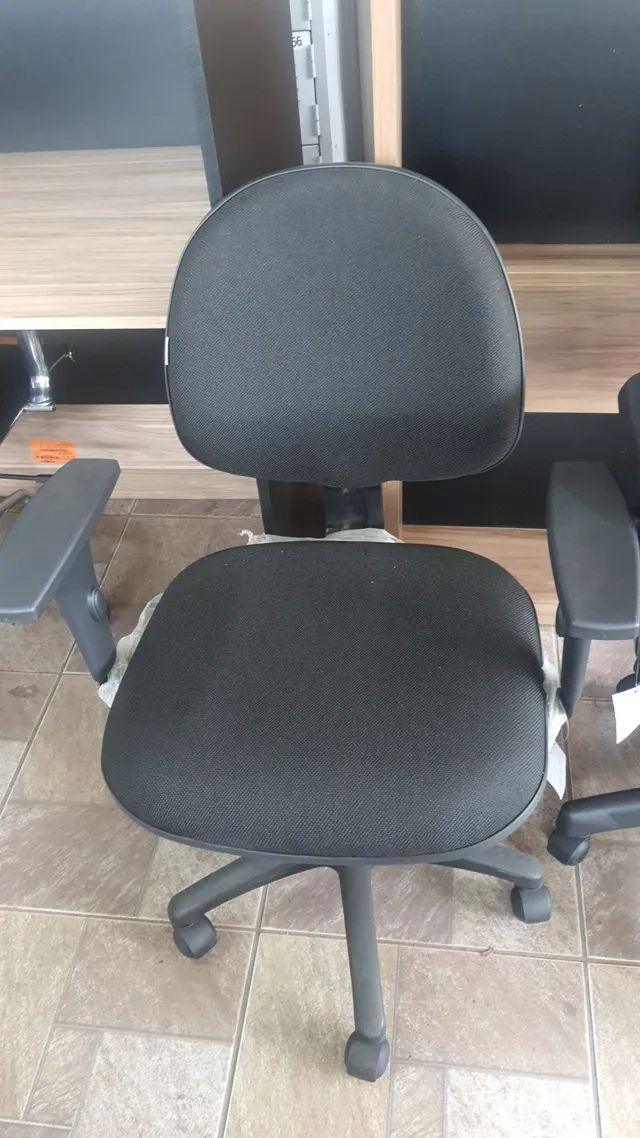 Cadeiras Giratórias regulagem- Novas - Foto 4