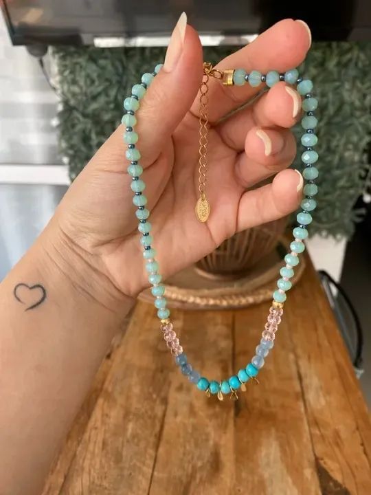 Colares delicados e charmosos!!! Marca Larissa Carolina  - Foto 3