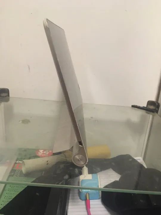 Tablet Lenovo com a tela trincada  - Foto 2