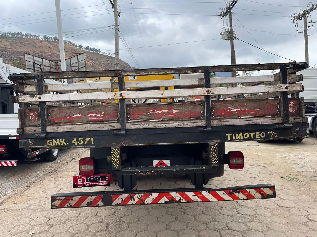 Ford F-14000 com Carroceria e Munck - Foto 12