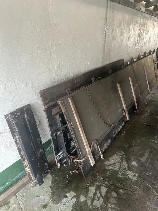 VENDO TAMPAS DE TRUCK GRANELEIRO 8,3X2,5 COM 8 ARCOS E ACESSORIOS COMPLETOS - Foto 3
