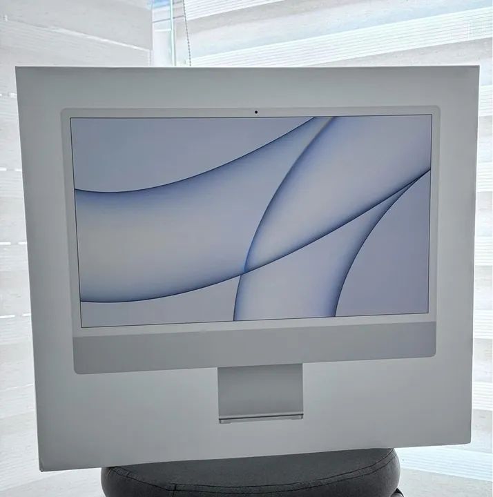 Apple iMac 24 - M1 . 8GB. 256 SSD - Computadores e Desktops
