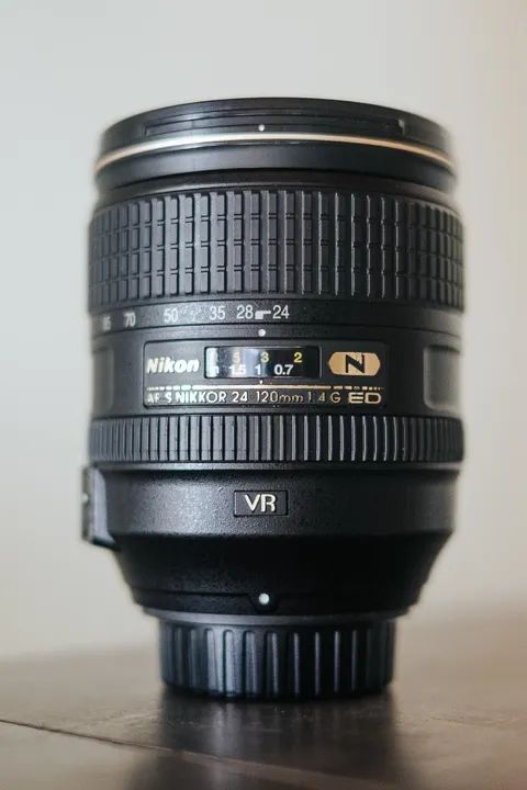 Lente Nikon - Nikkor 24-120mm f/4 G VR