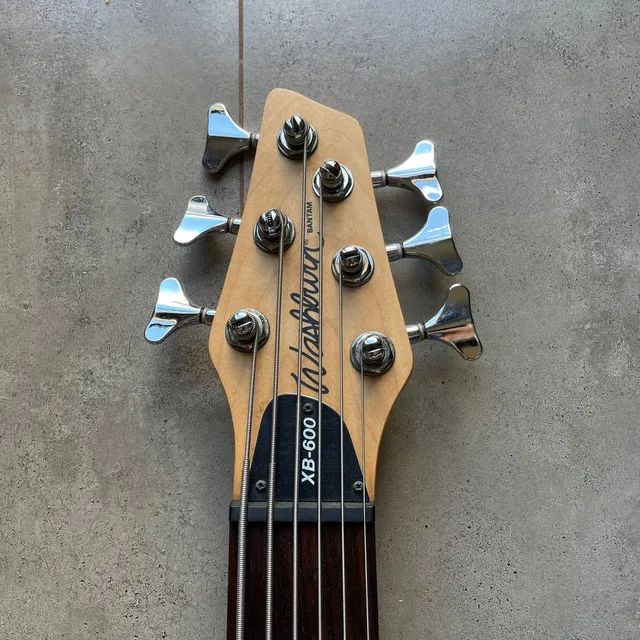 Baixo Washburn 6 cordas XB 600 Bantam - Foto 3