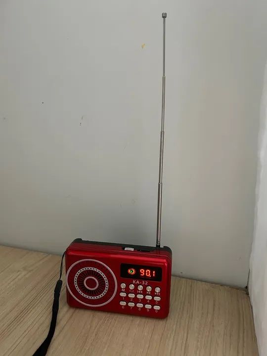 Rádio Portátil Vermelho - Foto 6