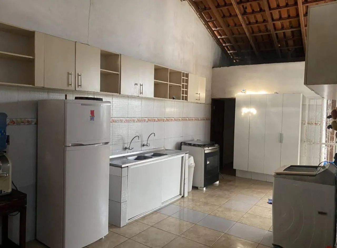 ALUGO / CASA COM PISCINA/ NÃO PAGA AGUA E NEM ENERGIA. 3800 - Foto 3