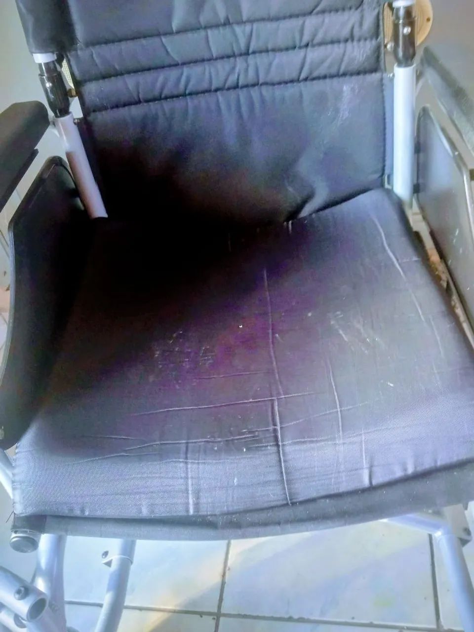 Cadeira de rodas elétrica S. Nova 120K só $ 2.900 - Foto 3