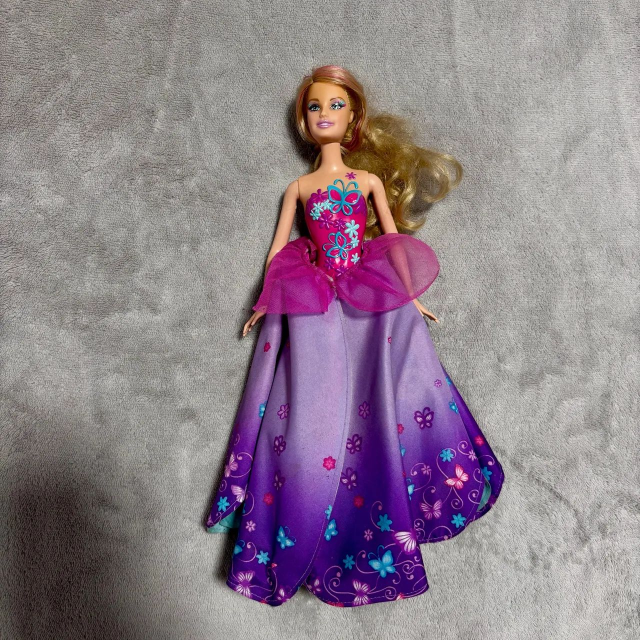 Barbie Butterfly Fairytopia 2008 (saia vira asa)