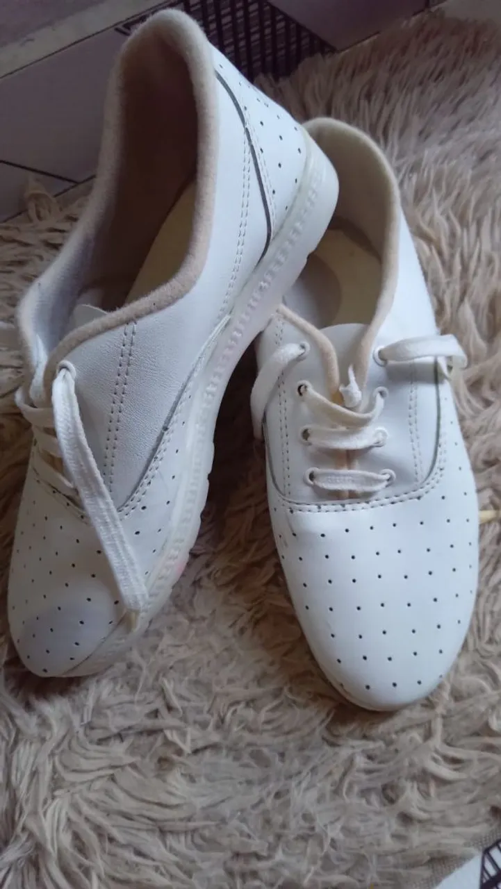 Tênis Branco Casual Feminino