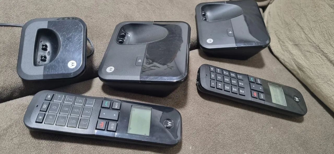 2 Telefones Sem Fio Motorola M4000 e 3 bases - Foto 4