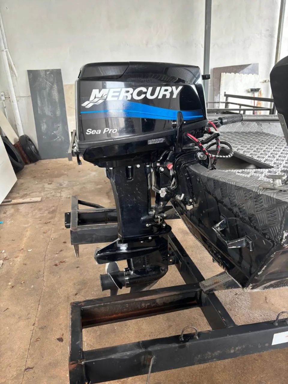 Barco com motor Mercury 25 hp partida elétrica - Foto 3