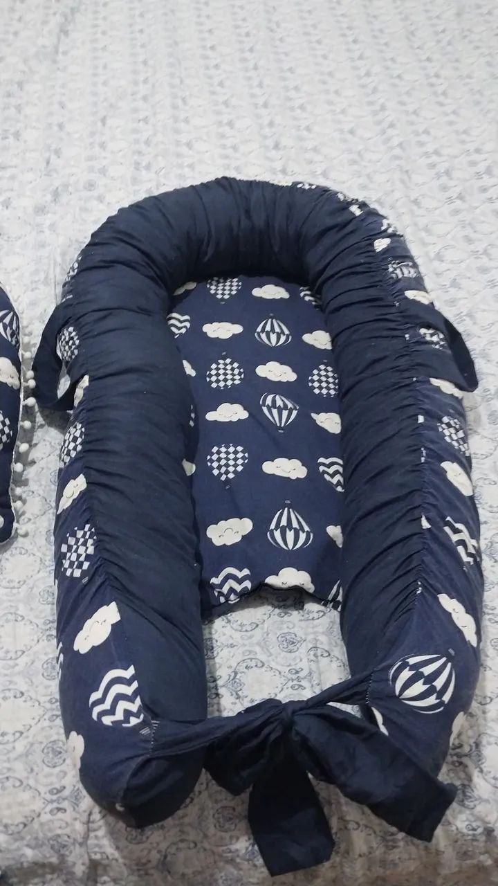 Travesseiro de amamentação para bebê + Ninho- Azul com nuvens - Foto 2