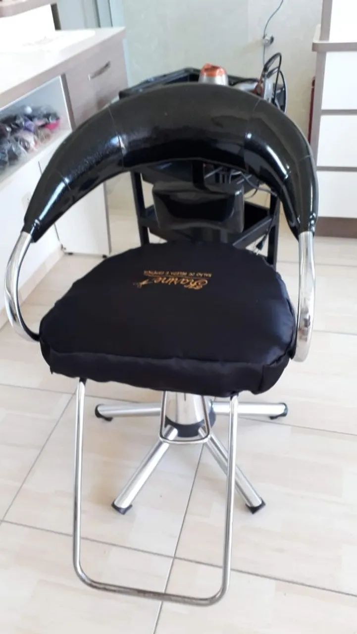 Hairdressing Chair