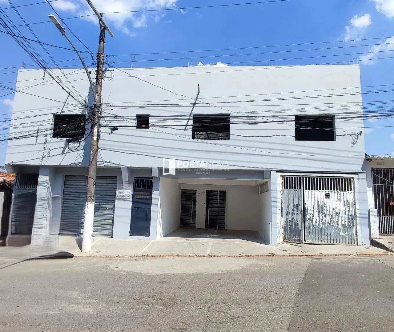 Salão para aluguel, Centro - Embu das Artes/SP