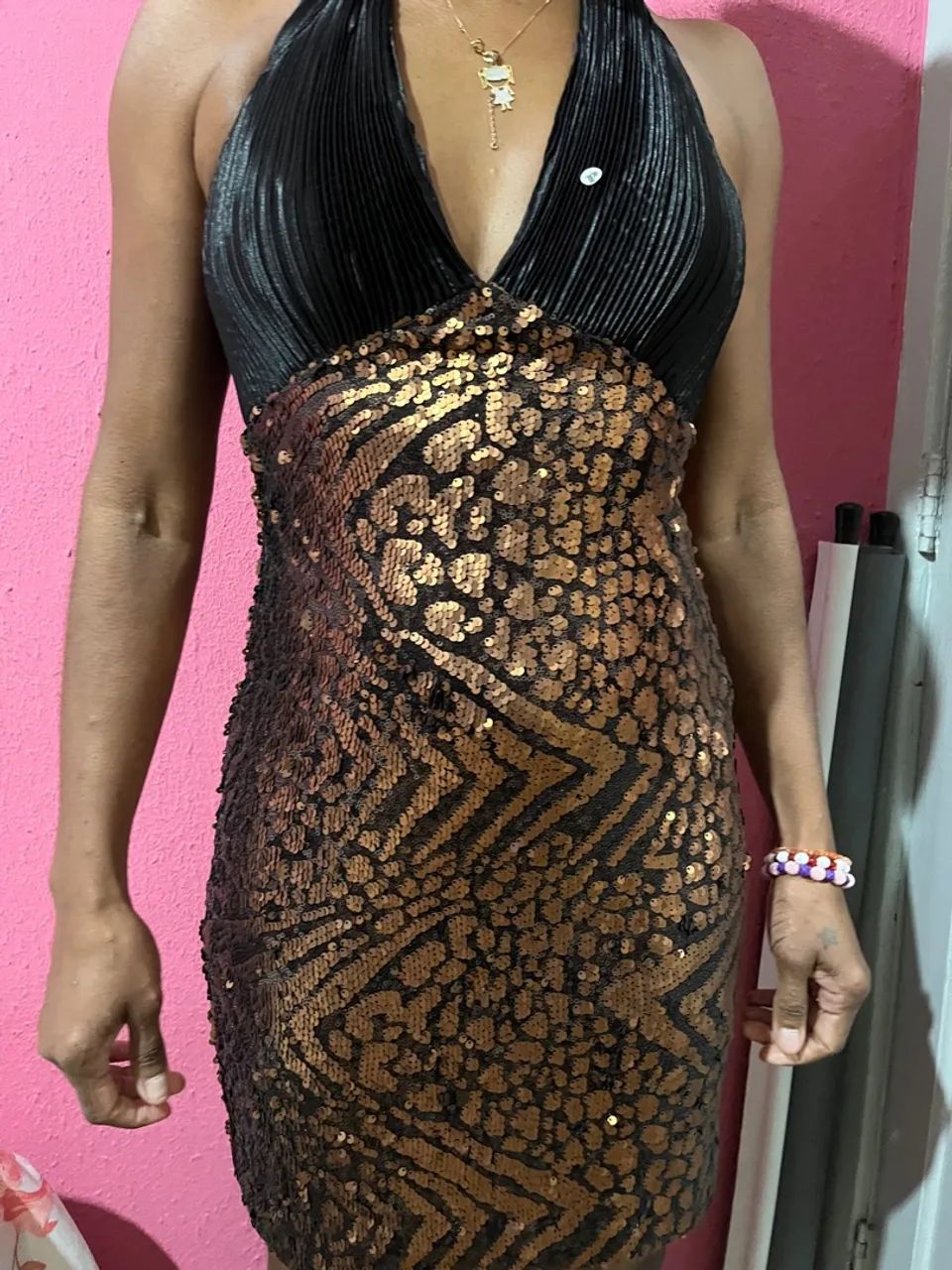 Vestido de festa com brilho 