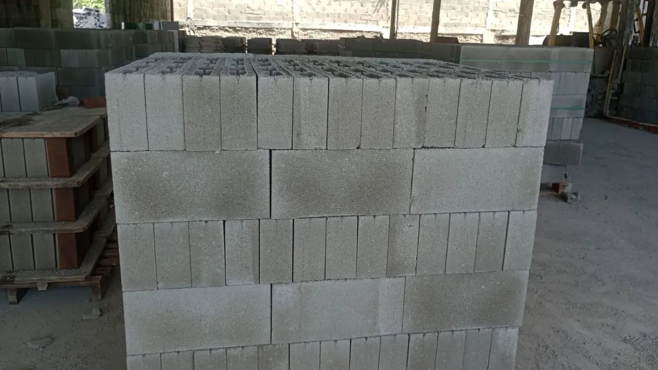 Blocos de concreto 64295991896706123